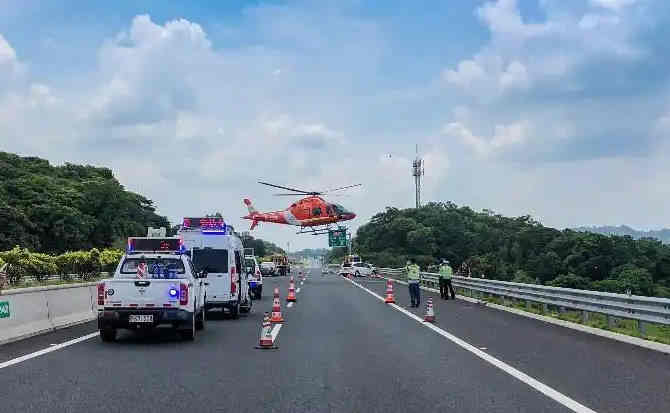 垦利区高速公路汽车救援案例